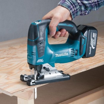 CALADORA MAKITA 18V LITI DJV182Z